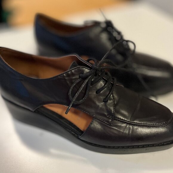 Jeffrey Campbell Platform Leather Oxford with Cutouts 37.5 - Picture 2 of 6